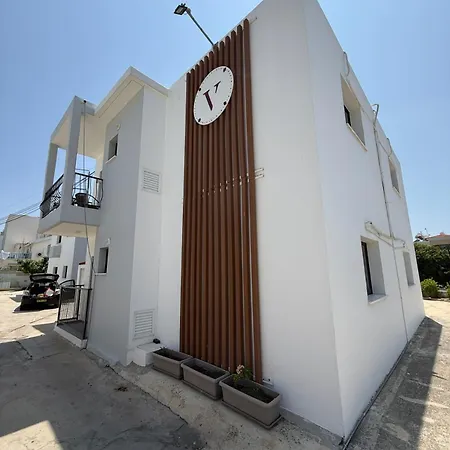 1br In 1 3* Paphos